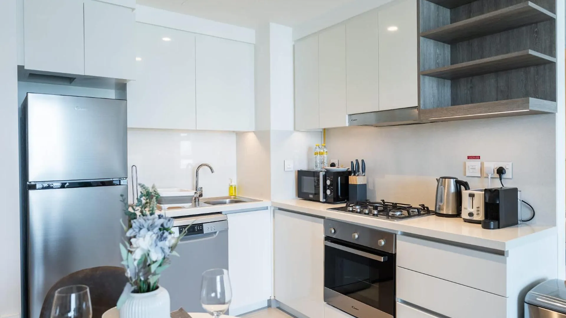דובאי Modern 1-Bedroom Apartment Perfect For Family In Downtown With Skyline Views