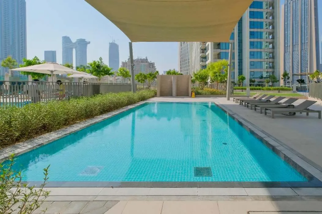 Modern 1-Bedroom Apartment Perfect For Family In Downtown With Skyline Views Dubai United Arab Emirates